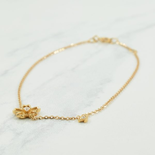 18k Gold Flower Design Diamond Bracelet | 0.05ctw | 7  | Sale