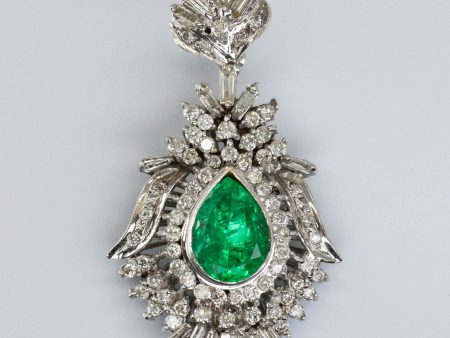 18k White Gold Diamond and Emerald Pendant | 3.00 ct | 1.02 ctw Fashion