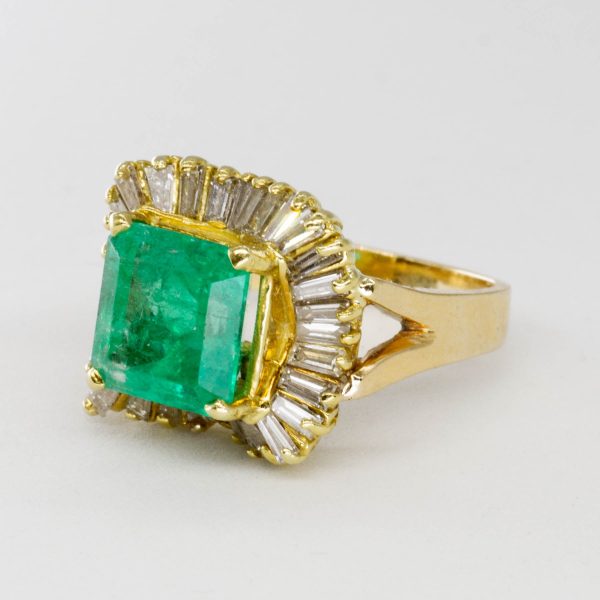 Asscher Cut Emerald & Diamond Halo Ring | 3.85ctw, 0.75ctw | SZ 5 | Fashion