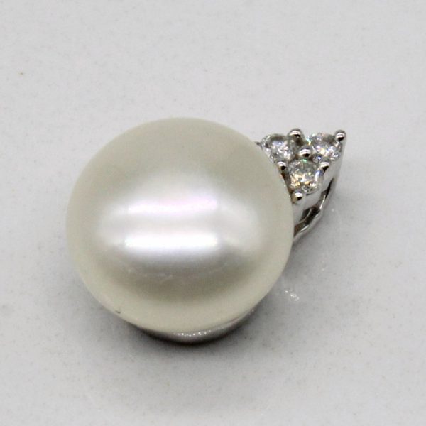 Button Pearl & Diamond Pendant | 0.06ctw | Supply