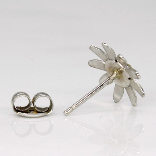 18k Two Tone Gold Daisy Earrings Supply