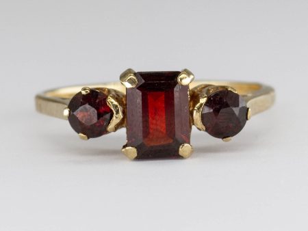 Vintage Garnet Three Stone 9K Gold Ring | 1.5 ctw | SZ 7.75 | Fashion