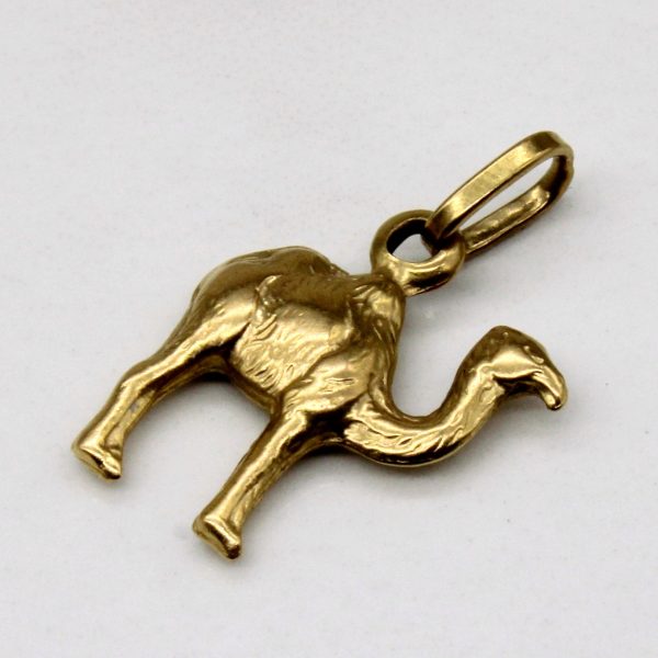 18k Yellow Gold Camel Charm For Sale